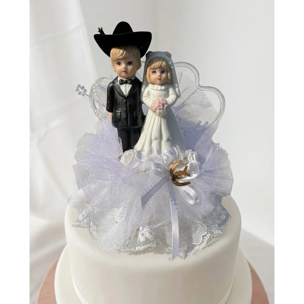 Country Western COWBOY COWGIRL Wedding Cake Topper Porcelain -storage case COLTS